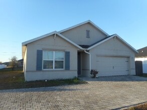 Building Photo - 416 Tropicana Pkwy E