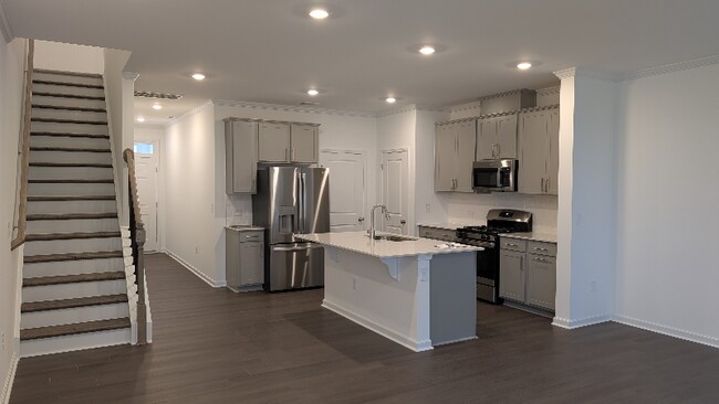 Building Photo - 3111 Vitner Dr