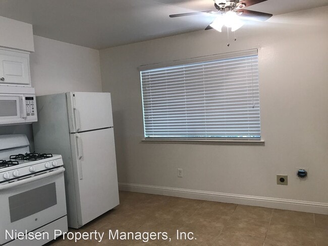 Building Photo - 2505-2523 Sierra Blvd