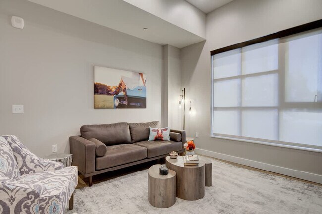 Foto del edificio - 110 W Beall St