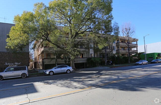 Building Photo - 11322 Camarillo St