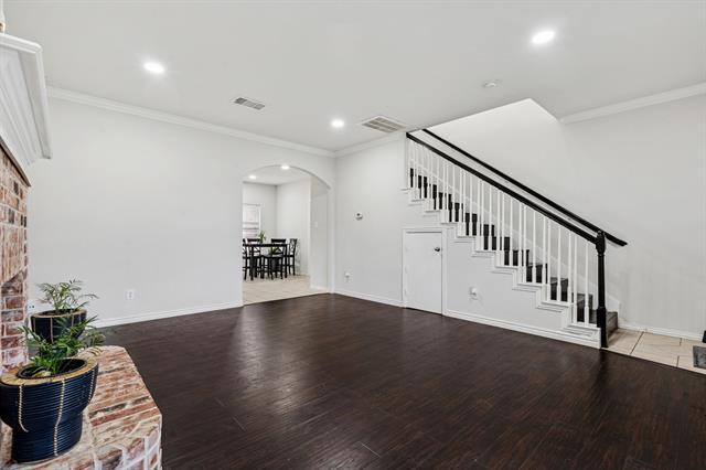 Building Photo - 2026 Klondike St