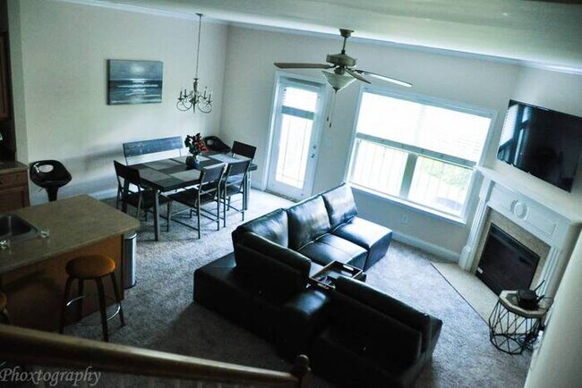 Foto del edificio - Ready Set Move In!!!