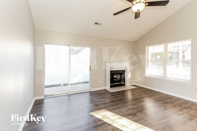 Foto del edificio - 1604 Black Diamond Ct