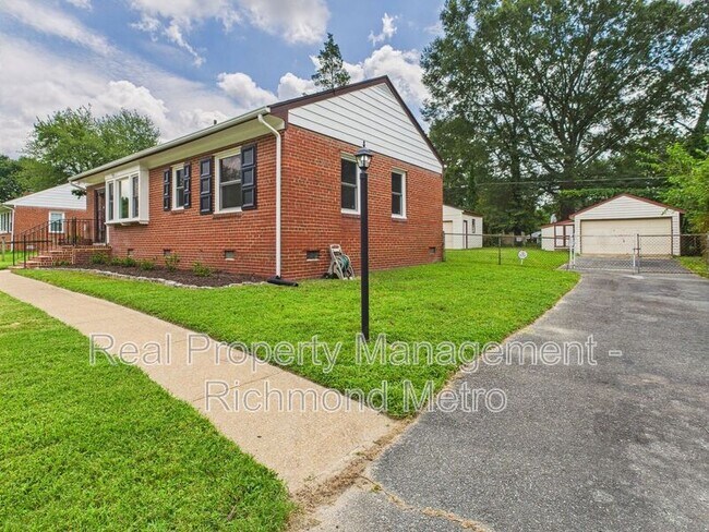 Foto del edificio - 1709 Glenview Rd