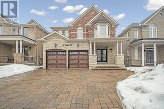 Building Photo - 111 Lealinds Rd