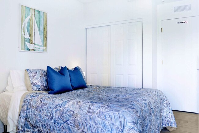 Foto del edificio - 481 NE 29th St
