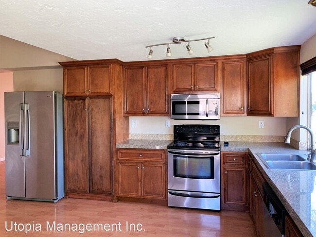 Building Photo - 3 br, 2 bath House - 318 Festival Dr.