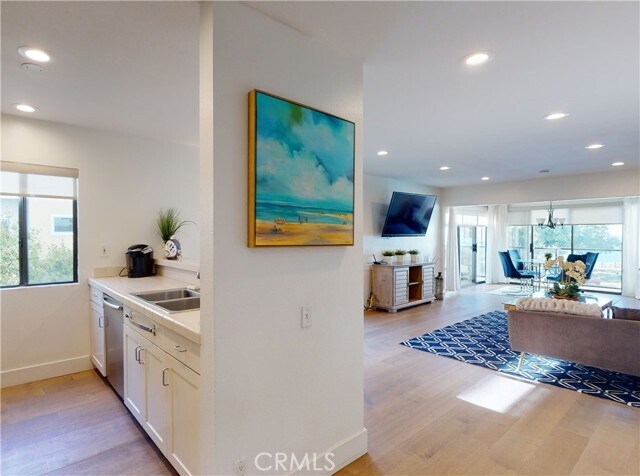 Foto del edificio - 833 Ocean Ave