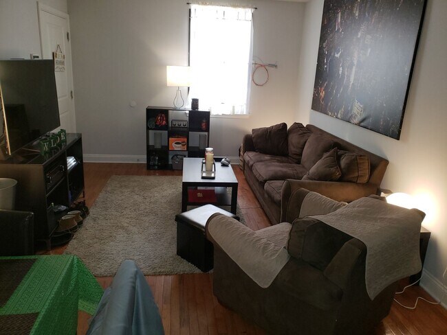 Photo - 1807 W Berks St Apartment