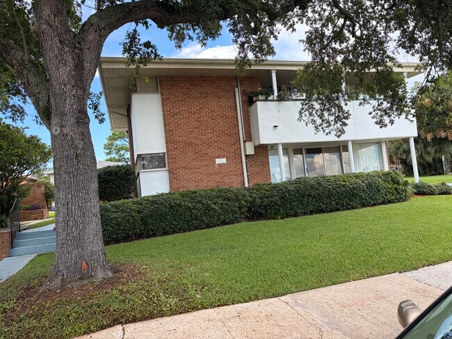 Foto del edificio - 247 Opal St