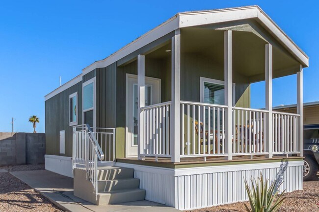 Building Photo - 9985 N Pinal Ave