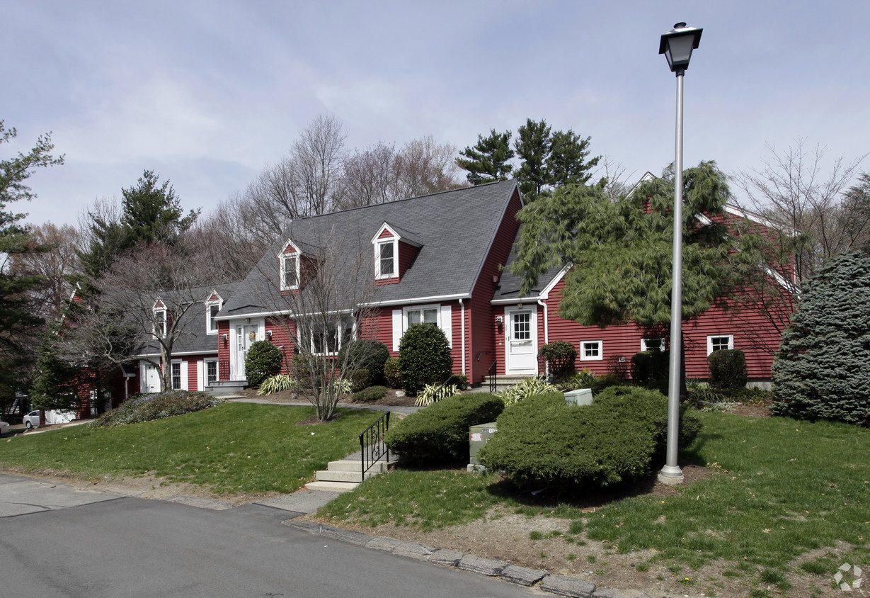 Building Photo - Pine Tree Brook