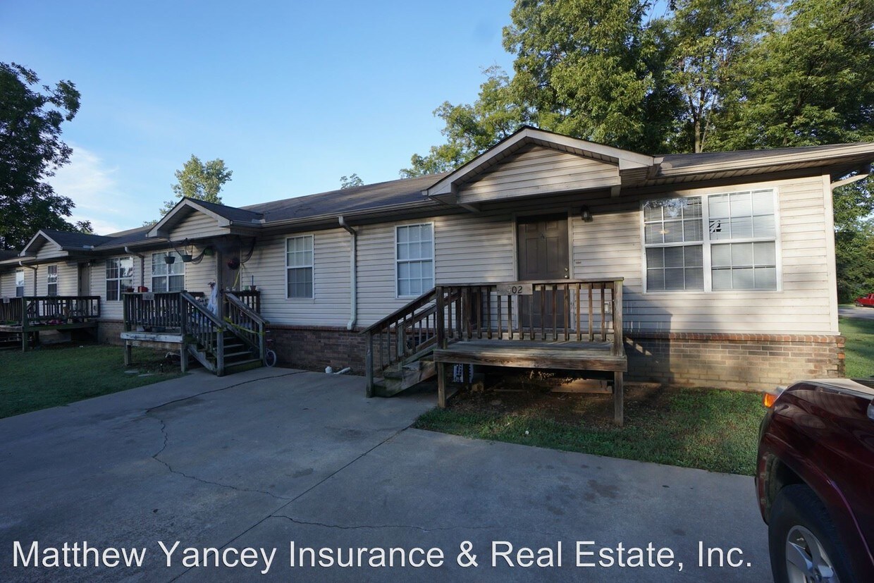 402 S 12th St, Van Buren, AR 72956 Room for Rent in Van Buren, AR