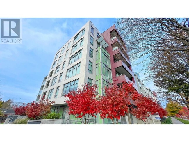 Building Photo - 5077-5077 Cambie St.