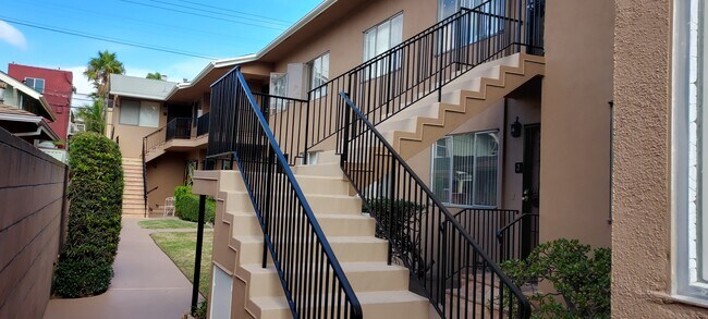 Foto del edificio - 1511 E 1st St