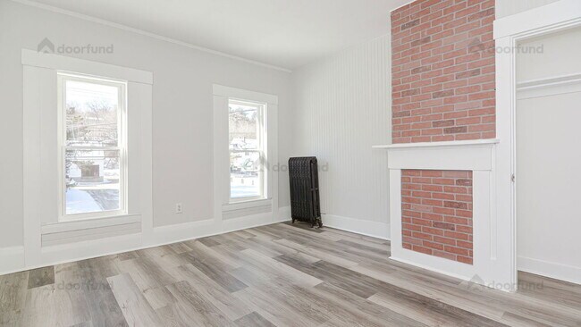 Foto del edificio - 220 S Main St