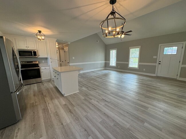 Building Photo - Introducing Your Dream Home in Nash County's Tar River Reservoir Area!