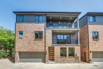 Building Photo - 1552 Cosette Dr