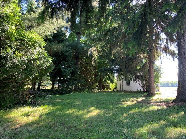 Building Photo - 2385 Allentown Rd