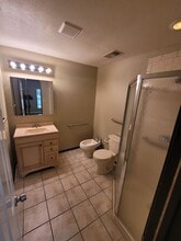 Building Photo - 2320 Montclair Cir