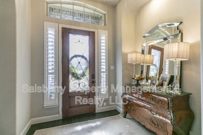 Building Photo - 10332 Morada Rd