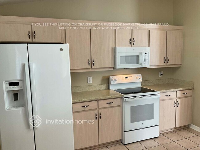 Foto del edificio - 3004 Juniper Dr