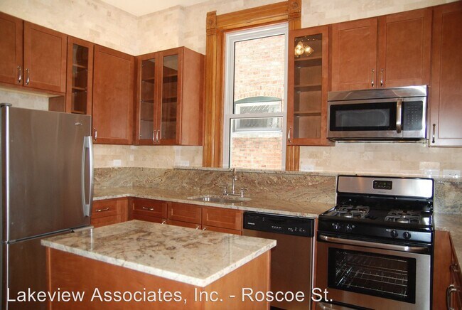 Building Photo - 6 br, 4 bath House - 629 W. Melrose