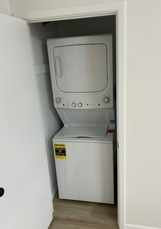 Foto del edificio - 3200 W Brigantine Ave