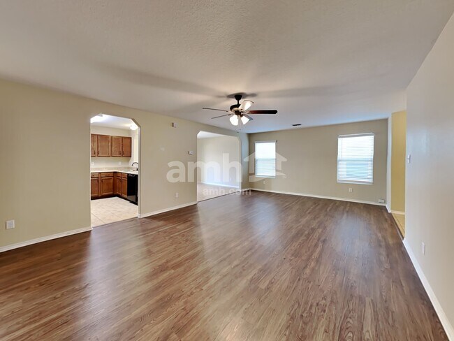 Foto del edificio - 9210 Pacific Maple