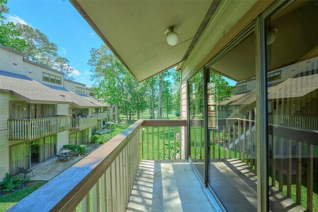 Foto del edificio - 12900 Walden Rd