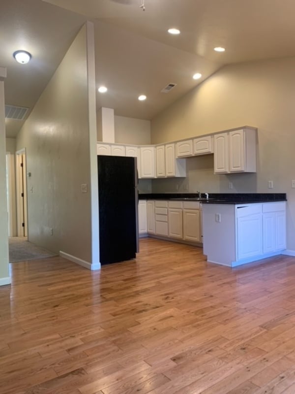 Building Photo - 205 Classick Dr