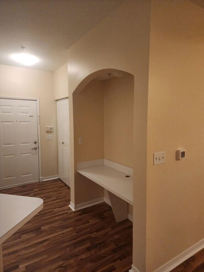 Building Photo - 510 Florida Club Blvd
