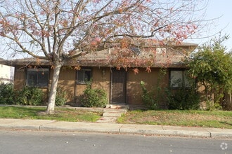Building Photo - 3372-3378 San Mateo Ct