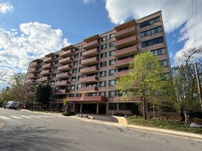 Building Photo - 4201 Cherry Hill Rd