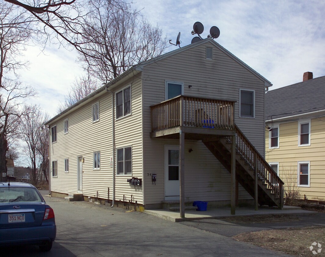 34 Pine St, Taunton, MA 02780 Apartments in Taunton, MA