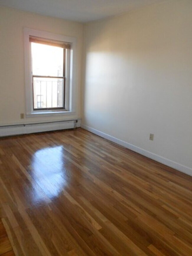 Foto del edificio - Brookline / Fenway 1-bed NOW