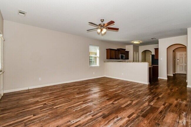 Building Photo - 341 Soap Tree Dr