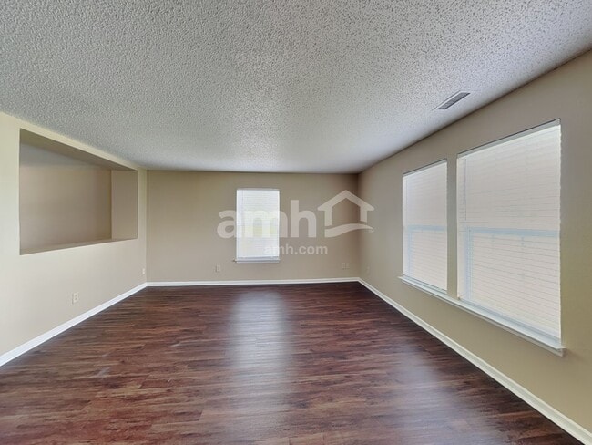 Building Photo - 2898 Hearthside Dr