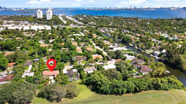 Foto del edificio - 10626 NE 10th Ct