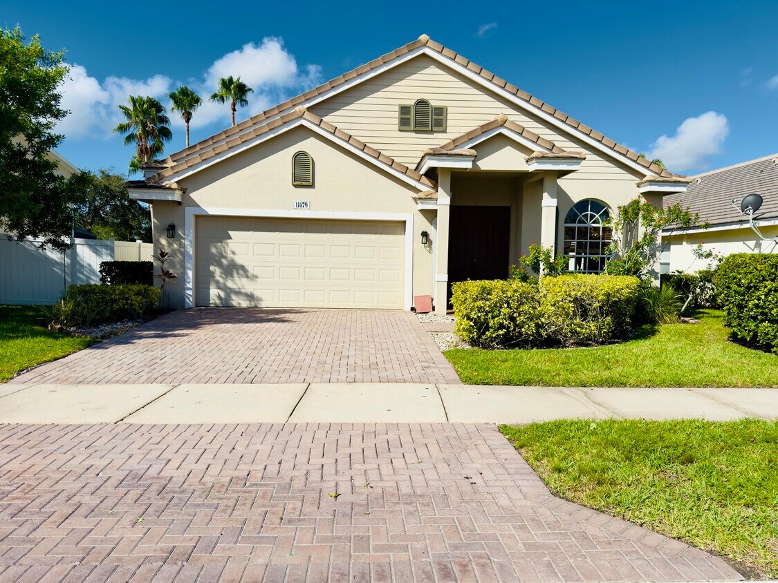 Foto principal - 11479 SW Glengarry Ct