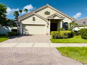 Building Photo - 11479 SW Glengarry Ct