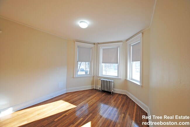 Building Photo - 1163 Boylston St