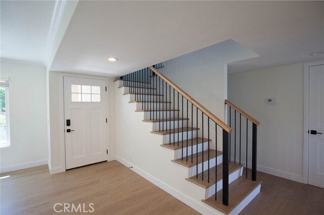 Building Photo - 2933 Oakwood Ln