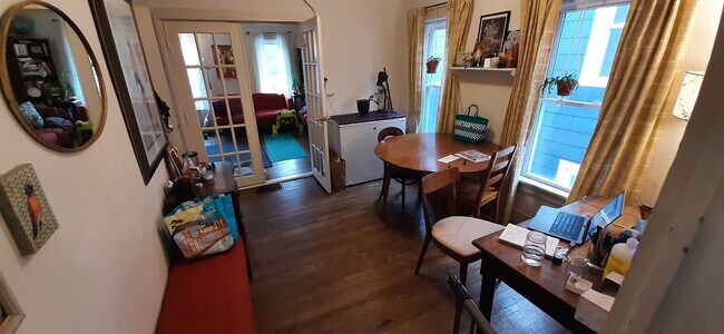 Foto del edificio - 121 Columbia St