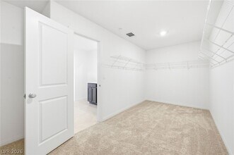 Building Photo - 3765 Osiris Ave