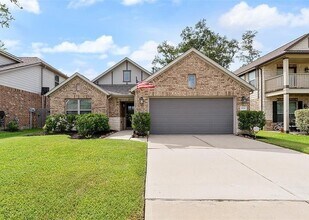 Building Photo - 18716 Laurel Hills Dr
