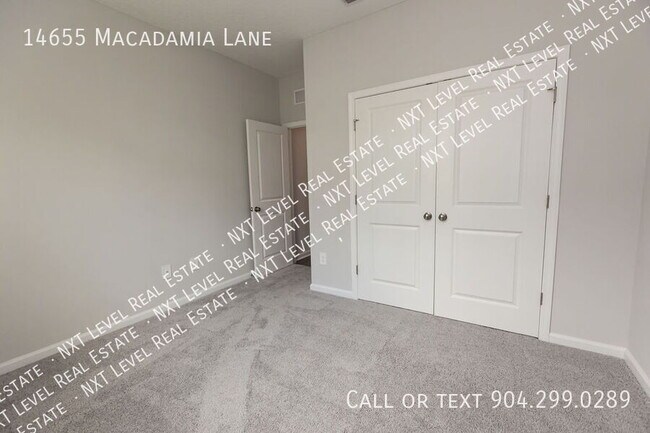 Building Photo - 14655 Macadamia Ln