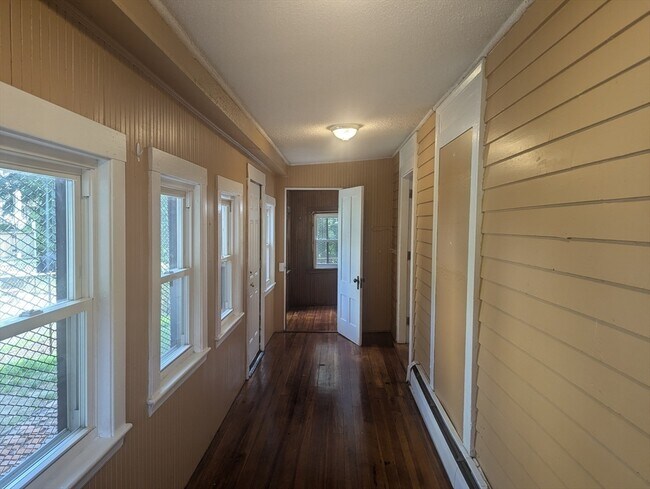 Building Photo - 9A Ellis St