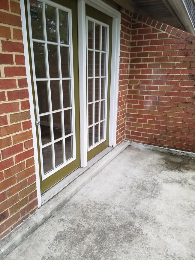 balcony - 3814 Chesterwood Dr